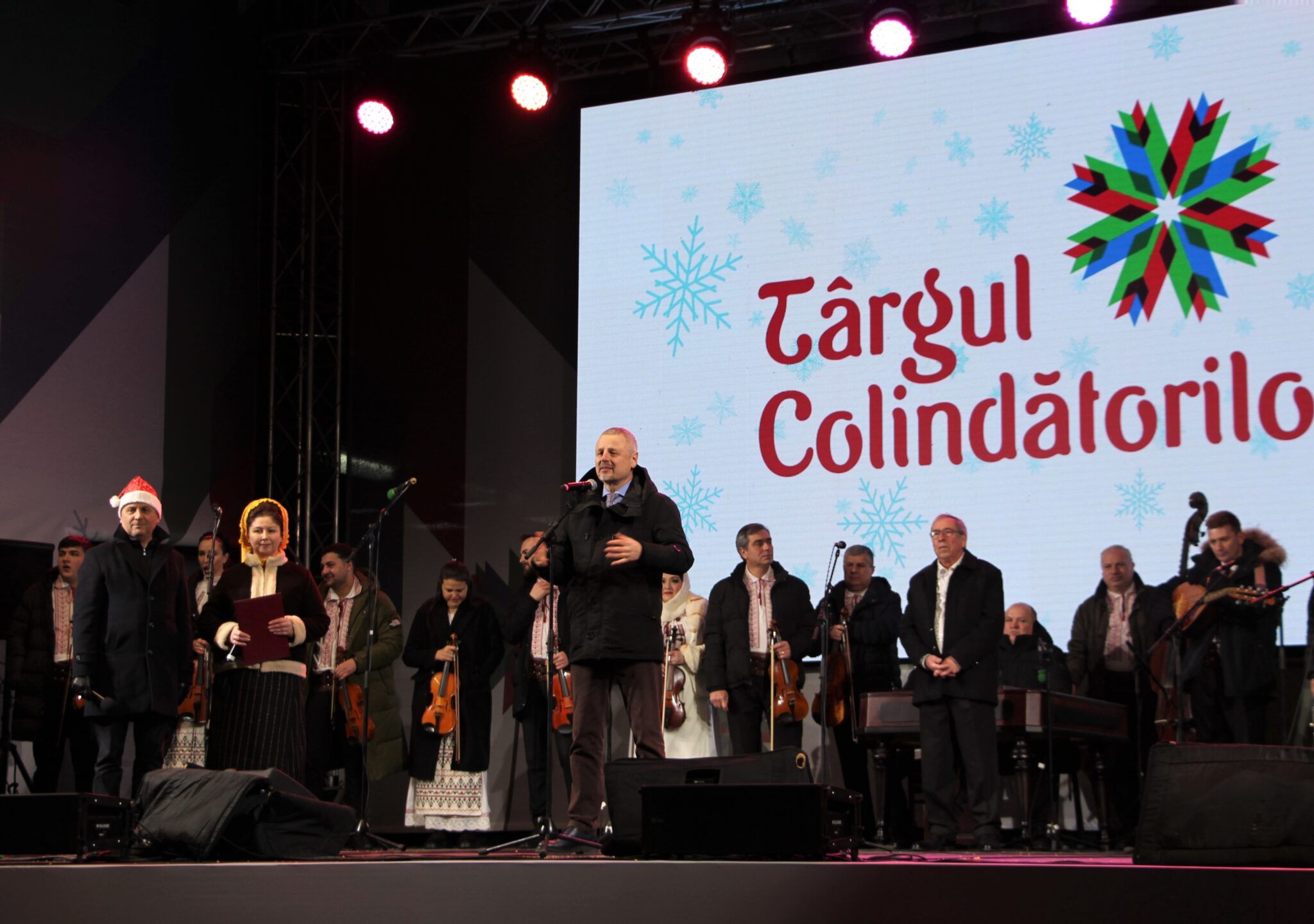 „Târgul colindătorilor”, organizat de Guvernul Republicii Moldova în perioada 23 decembrie 2022 – 7 ianuarie 2023, în Scuarul Palatului „Nicolae Sulac”